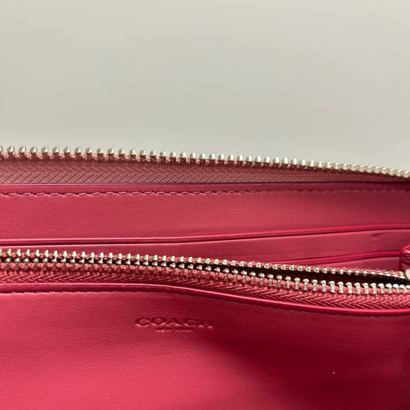 👏Host Pick❤️Coach Restored Accordion Zip Wallet With Western Rivets - Picture 7 of 11